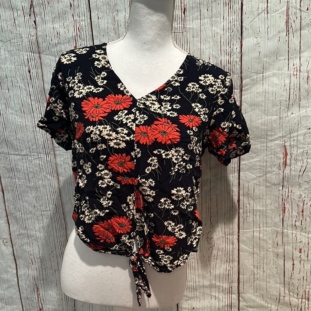 Madewell Red and White Tie Front Short Sleeve Blouse